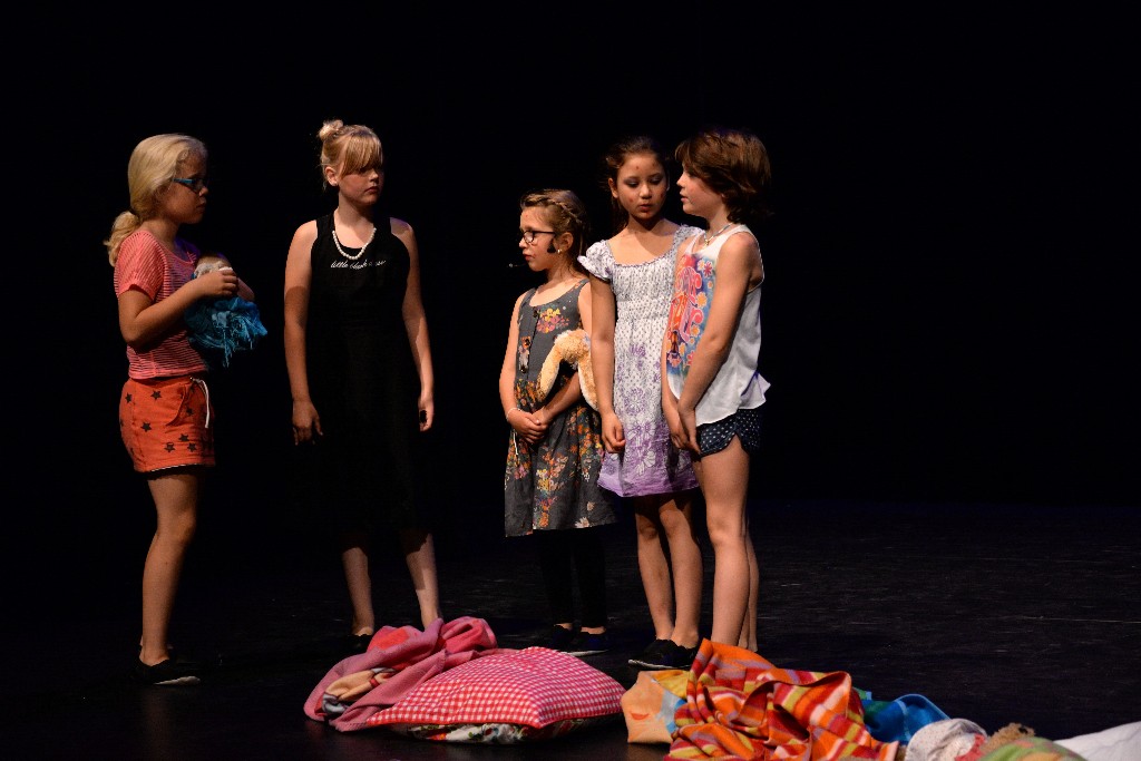 ../Images/Musical Nanny de Vries 106.jpg
